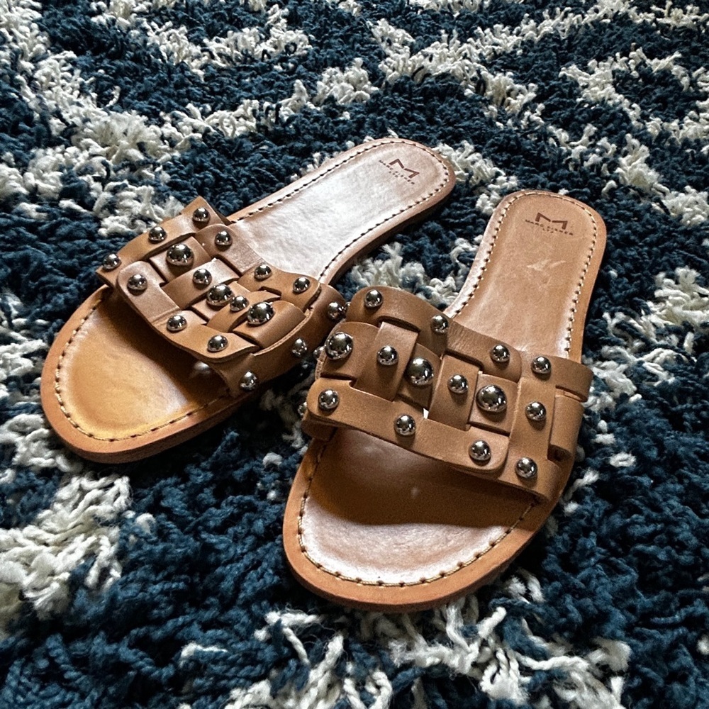 Marc Fisher Pacca Leather Studded Natural Slide Sandals Size 11 silver brown